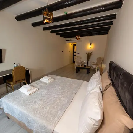 Antique Manastir Boutique Otel *