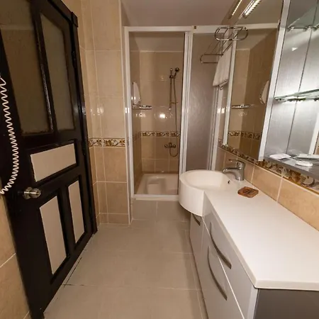 Antique Manastir Boutique *