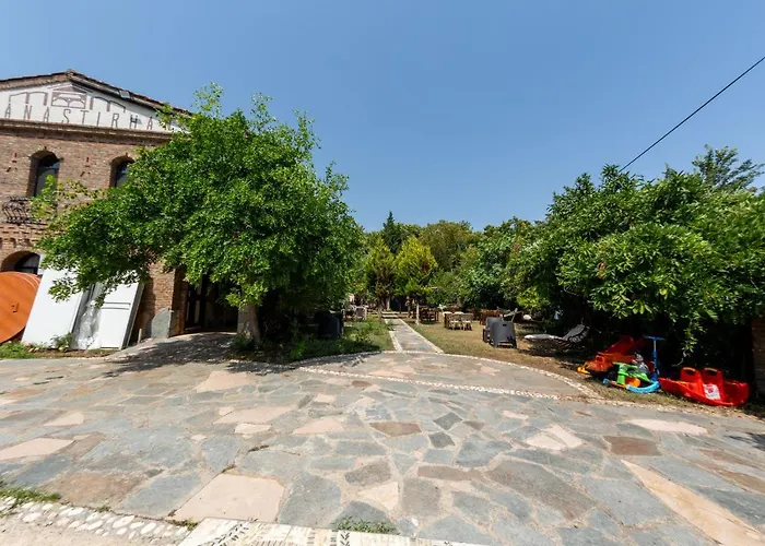 Antique Manastir Boutique * Edremit (Balikesir)